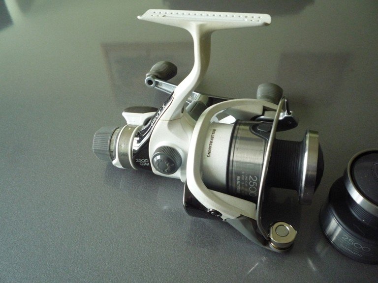 shimano-stradic-x-2500-gtm_f.jpg